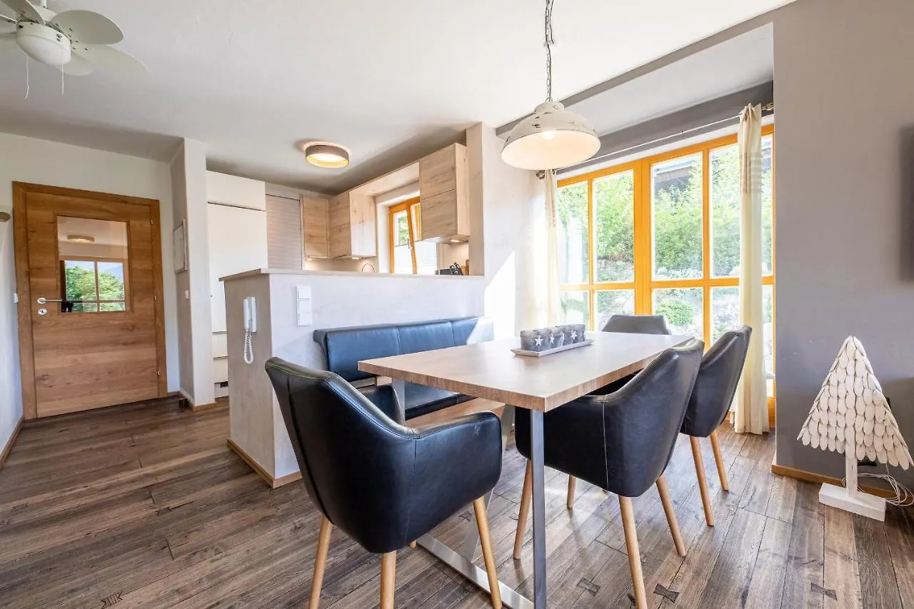 Ferienhaus „Adlerhorst“ Eignet Sich Ideal Fuer Die Ganze Familie Garmisch-Partenkirchen Germany